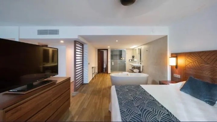Spanish Court Hotel Montego Bay