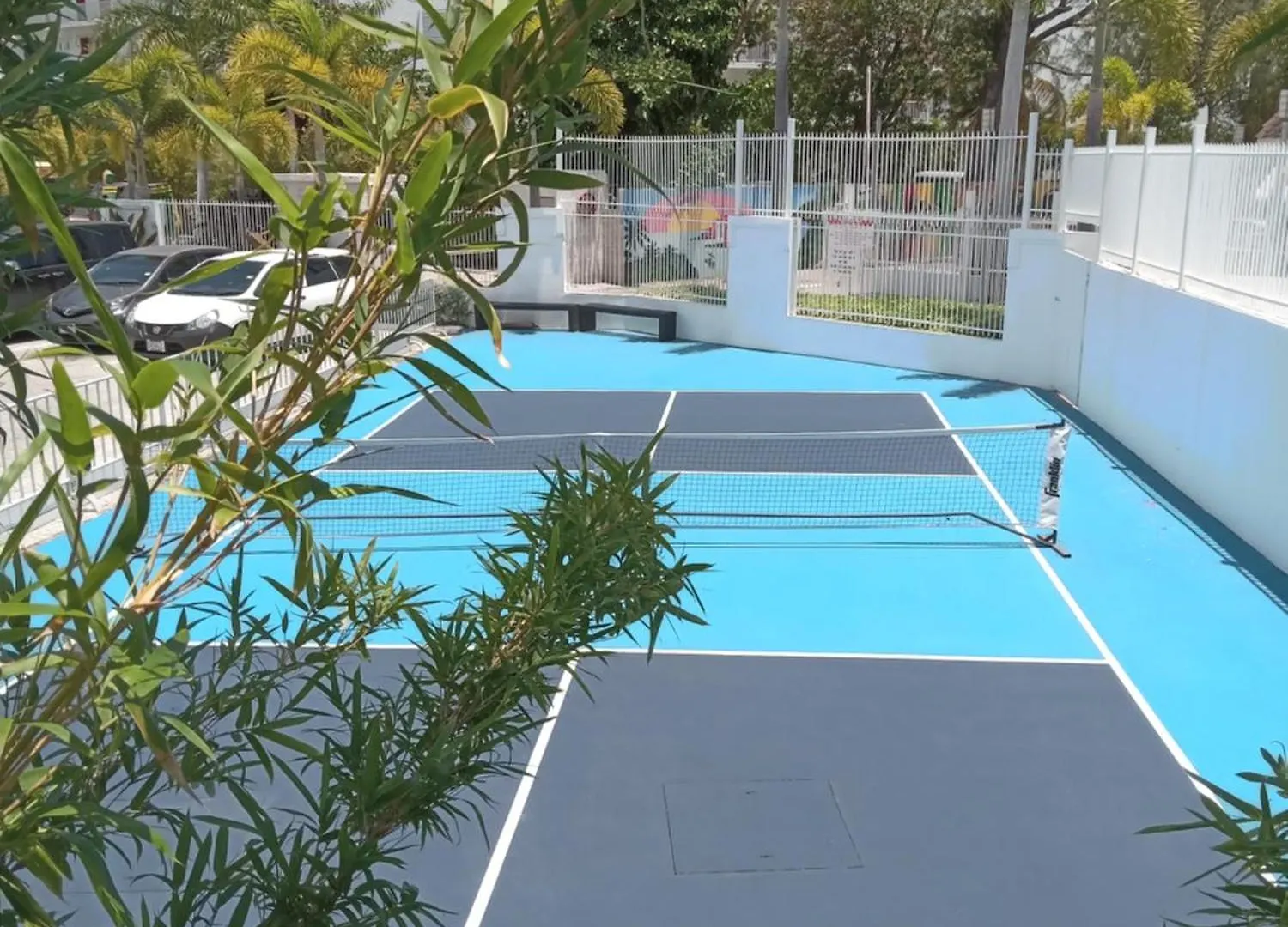 *****  Spanish Court Hotel Montego Bay Jamaica